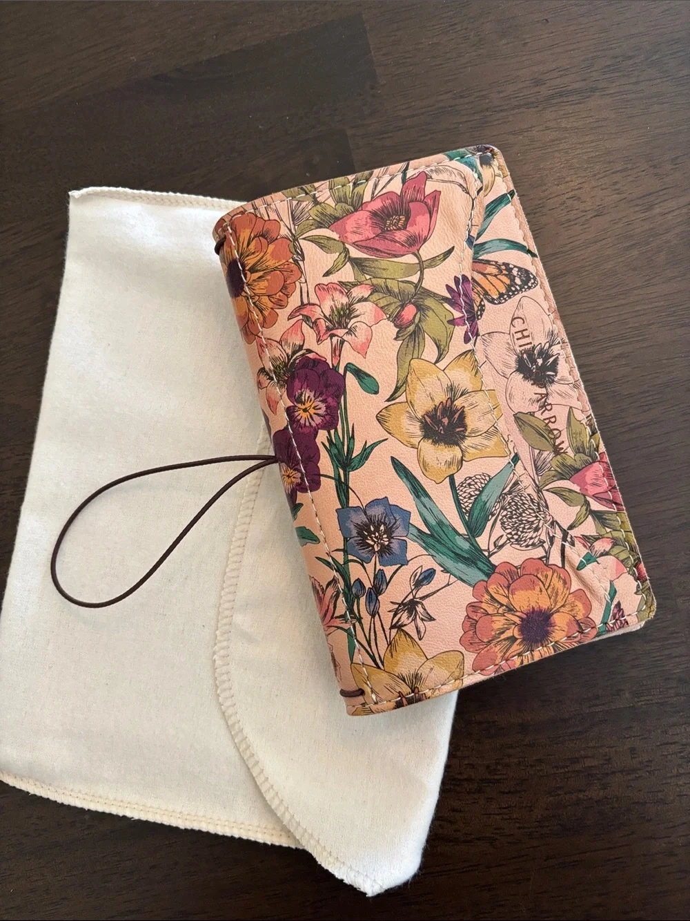 Chic Sparrow Sidekick Vintage Floral Leather Personal Size Cover Like New - Picture 2 of 16